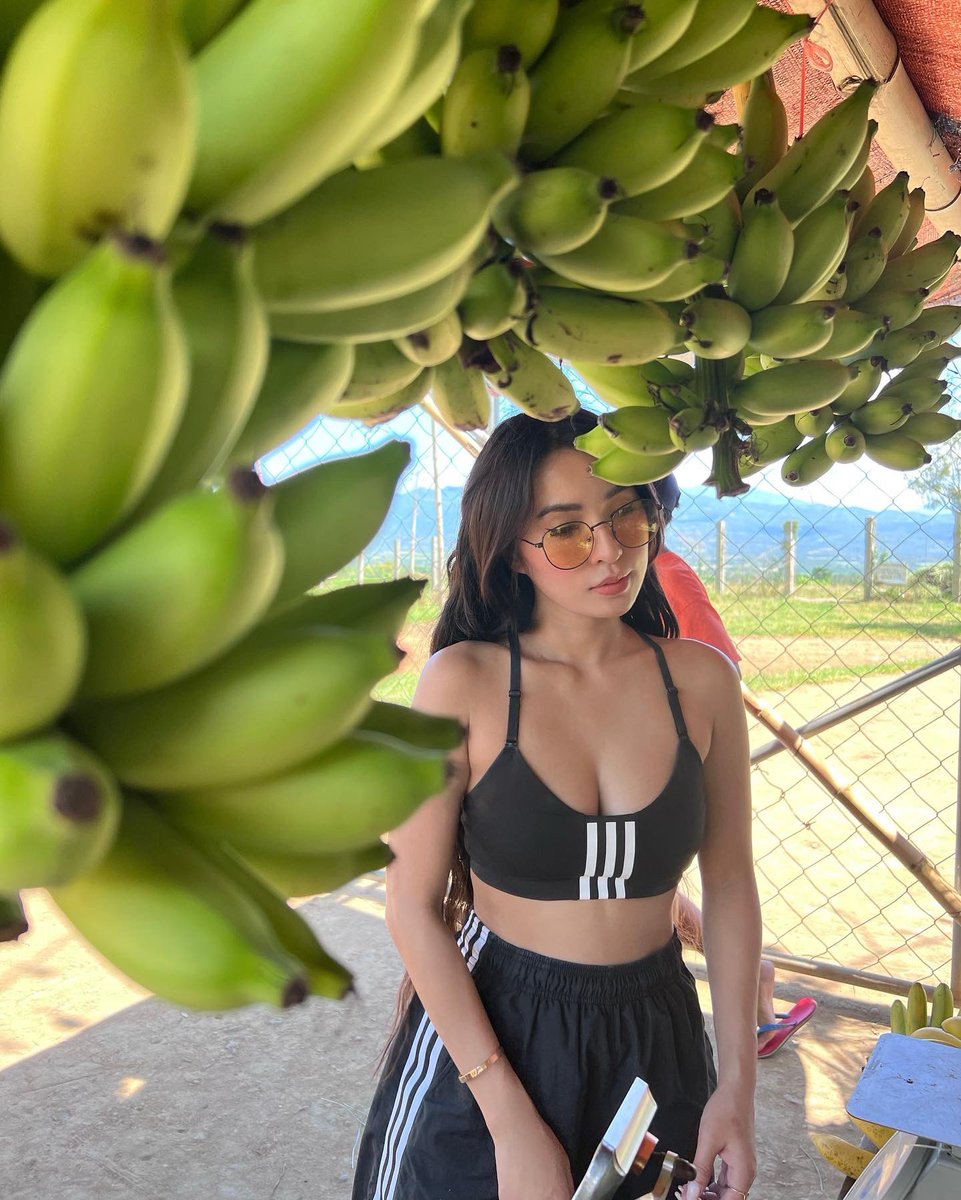 JelaiAndres's tweet photo. Sinong excited sa ating Brilliant pasabog?? Eyy 🤍✨🎉🔥 twitter party tayo join ka na miloves #JelaiAndresIsBrilliant 

@brilliantskinph #BicolanaGirl https://t.co/6dhj4valdy
