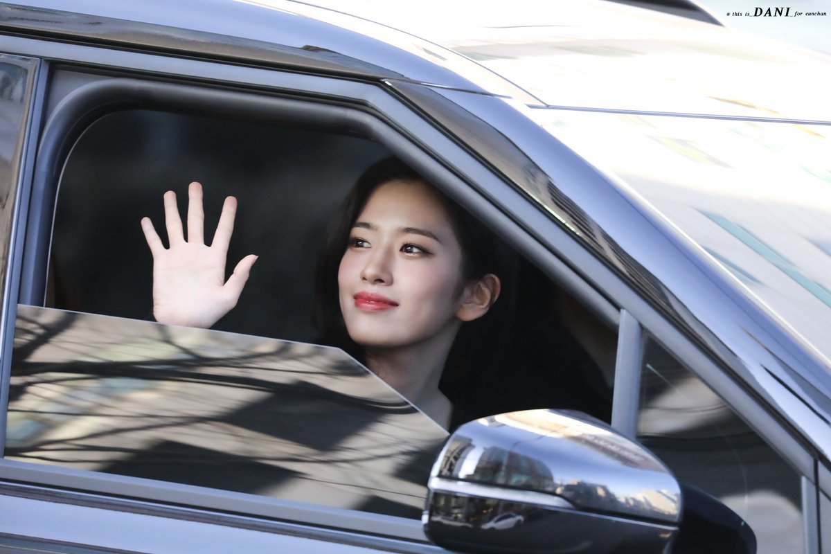 유진아!!! 너무 예쁘셔~
#만우절 #IVE #유진 #안유진