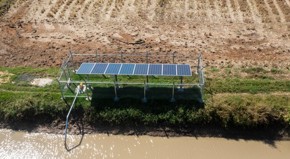 UNDPCambodia's tweet photo. "Access to clean &amp; affordable #energy is an enabler for #povertyreduction &amp; socio-economic progress for remaining off-grid villages in #Cambodia, including #indigenous communities. Great to partner with #MME &amp; @JapanGov for #LNOB." -- @SonaliDayaratne. 🔗https://t.co/DxtMFyWSC4 https://t.co/0SZpYJ0E7G
