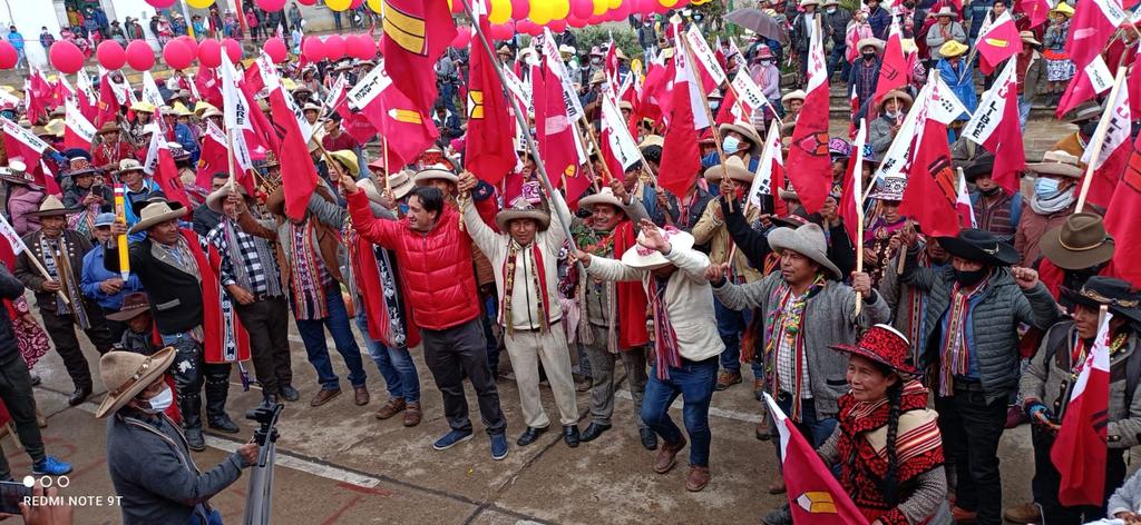 RegionCuscoPL's tweet photo. @PERU_LIBRE1 en la @RegionCuscoPL  a través de las bases de las 13 provincias; ratifica la pre candidatura regional a Saúl Sánchez Santos.
@GuidoBellidoU @VLADIMIR_CERRON  @PERU_LIBRE1 @ctc https://t.co/awgILPoHJW https://t.co/ohSqFOmTlw