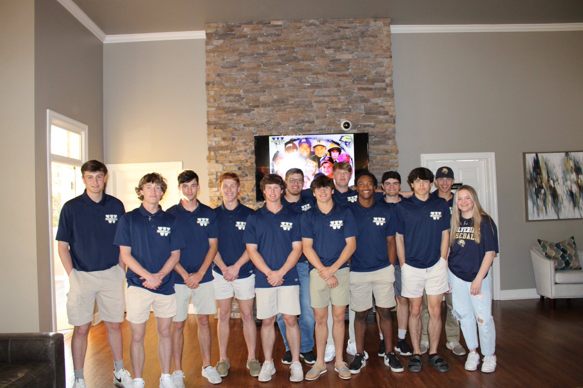 WestFoCoBball's tweet photo. Senior dinner! Thanks to all those who helped make this evening. Come out tomorrow for senior night against Gainesville. @WFHSAD #seniors https://t.co/pL8Y7lWkPe