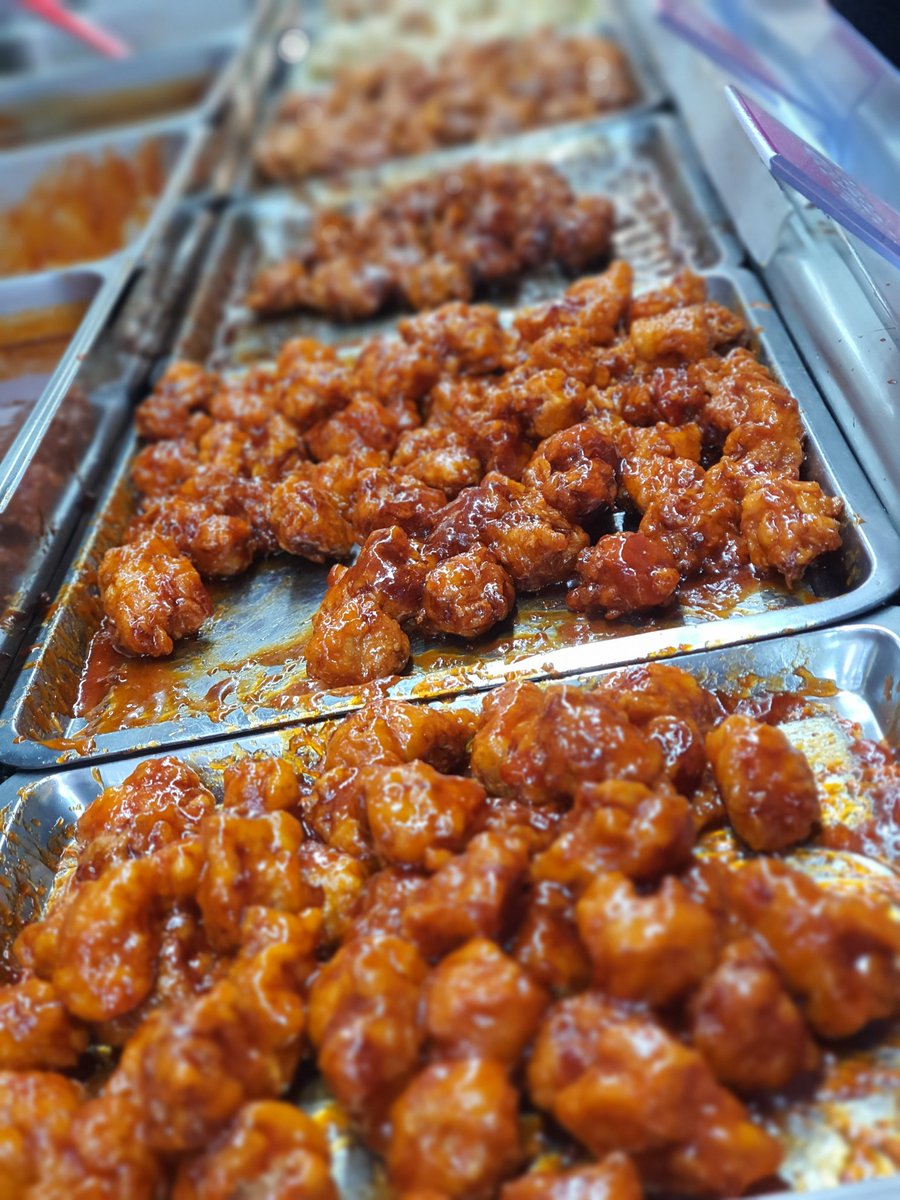 ZenKimchi's tweet image. New improved Korean Chicken &amp;amp; Beer Tour coming soon to KoreaFoodTours.com.
#korea #seoul #seoultravel