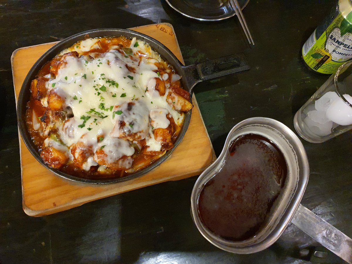 ZenKimchi's tweet image. New improved Korean Chicken &amp;amp; Beer Tour coming soon to KoreaFoodTours.com.
#korea #seoul #seoultravel