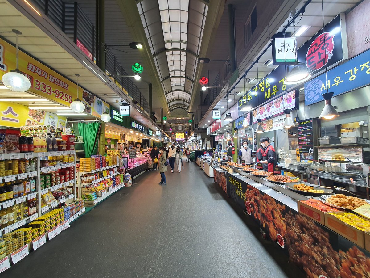 ZenKimchi's tweet image. New improved Korean Chicken &amp;amp; Beer Tour coming soon to KoreaFoodTours.com.
#korea #seoul #seoultravel