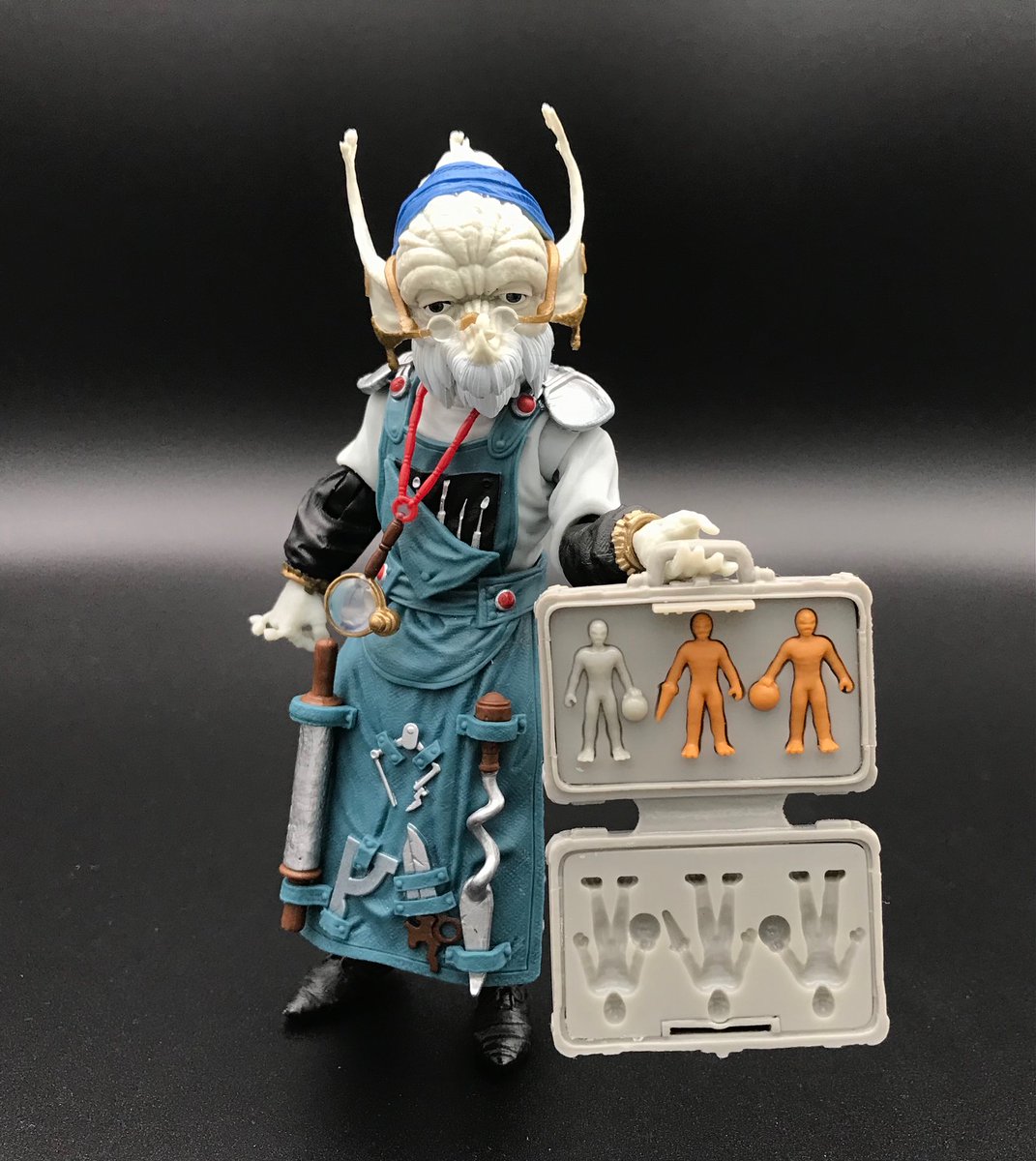 alwaysbumping's tweet photo. Finally got Finster! I've gotten more nice fan messages and comments about him than any other figure I've worked on. Thank you for such a warm response! https://t.co/eJX1tb1E2F