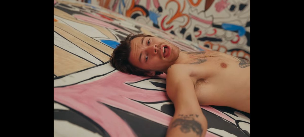 unhella's tweet photo. @Harry_Styles I need a rabies shot. I am downright feral over this. I love you https://t.co/fYl4OVZcDf