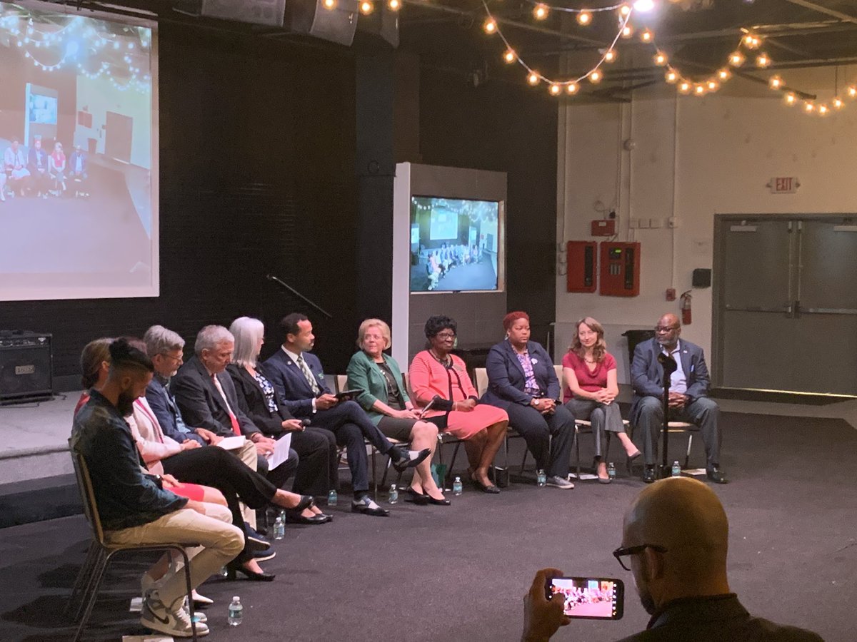 Just some of the stakeholders committed to nurturing Tampa’s Uptown community. Thank you @MarkSharpe39kFT for hosting this discussion.