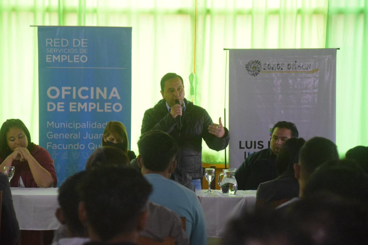 LuisFedericoM's tweet photo. 🤝Junto a comerciantes, firmamos un convenio que habilita a cuarentena beneficiarios de los programas Empleo Joven y de Empleabilidad, a prestar servicios en veinte comercios locales.
➡️De esta manera, fortalecemos la generación de empleo y el desarrollo económico del Dpto.
#JFQ https://t.co/rGqzO5A16u
