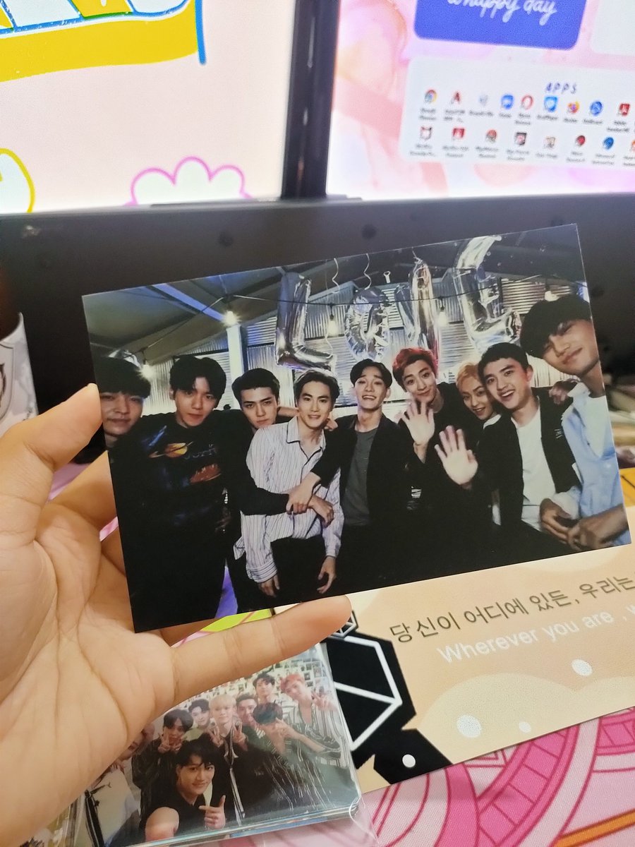 yeolitized's tweet photo. EXO 10th Anniversary kit #forexowithlove from @geenixgrafix ππ got this last March 30 β¨
Thankyouuuu so much po for this wonderful kit! Super worth it, napaka ganda ng inclusions esp the tote bag. And also, the cookie taste good π #geefeedbacks https://t.co/dPF8TnCgRj