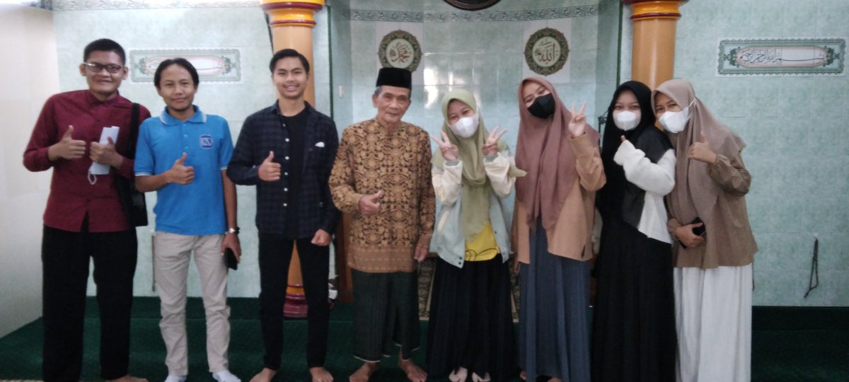 mqodratullah1's tweet photo. Hai teman-teman,bentar lagi puasa nih,mau tau? Apasih tradisi umat muslim ketika menyambut datangnya bulan ramadhan
https://t.co/hwCM2tAhZx
Baca disini yah😘

@edhenkbaru 
@0110Israul 
@Arvian128974542 
#tugas6pbsauinma2022 https://t.co/Z6YSXDkyVY