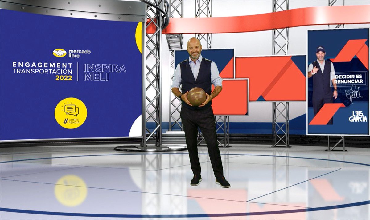 GarciaPosti's tweet image. Hartas gracias a mis comadres y compadres de @ML_Mexico por la posibilidad de charlar. Un placer carajo!!! #DecidirEsRenunciar