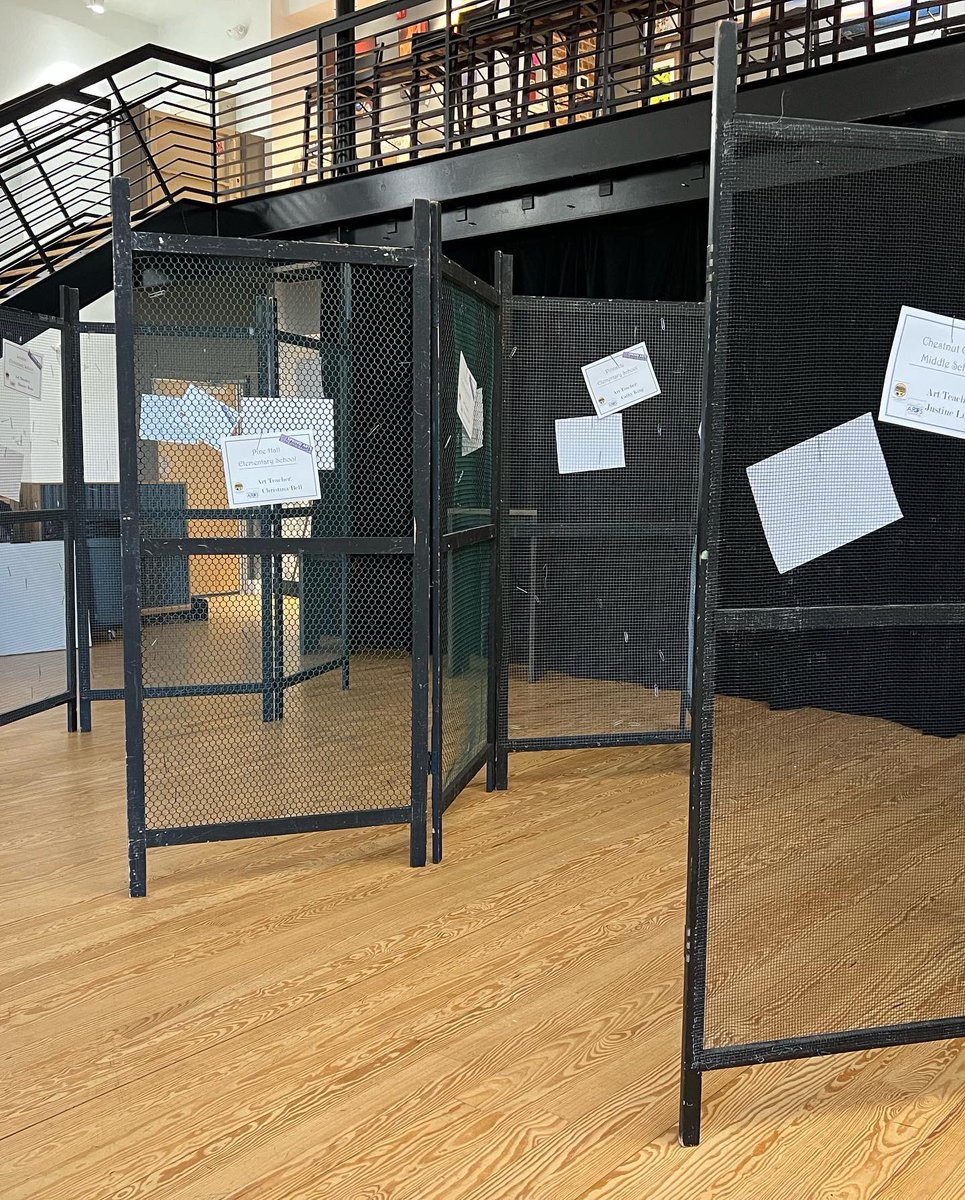 stokesarts's tweet photo. The #AppleGallery & #TheArtsPlaceofStokes are prepped for #StokesCountySchoolsβ Art Teachers. Tomorrow afternoon, K-12 Art Teachers from around the county will install original student art for the annual Spring Arts Extravaganza. #StoCo #RuralArtsMatter https://t.co/qzeEFaQ5uG