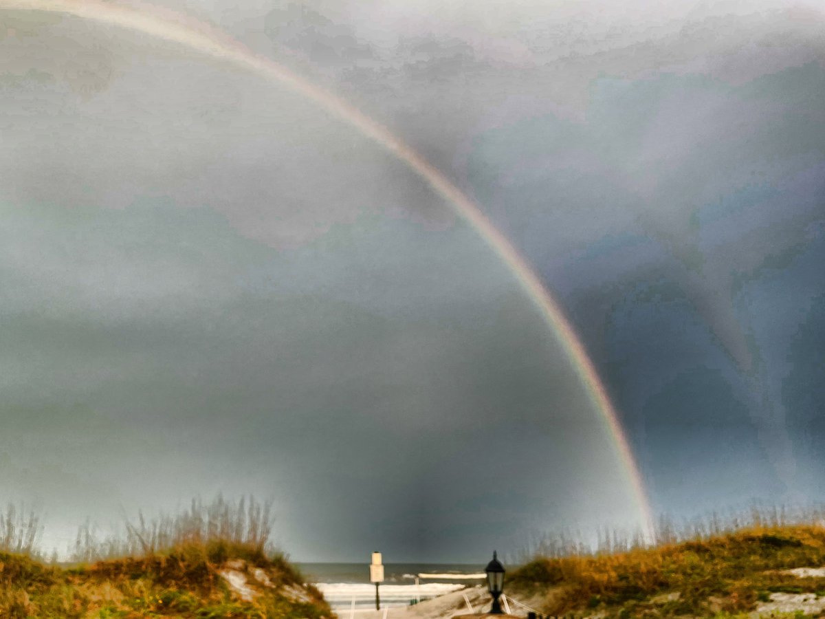 heatherschatz's tweet photo. Not a bad way to end my day! #ilovejax #generationw #doublerainbow https://t.co/J6mDtJ5b9i