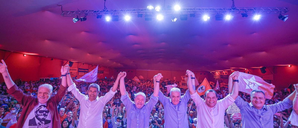 LulaOficial's tweet photo. Fé no futuro do Brasil e da Bahia!

📸: @ricardostuckert https://t.co/BQMmGrzAo4