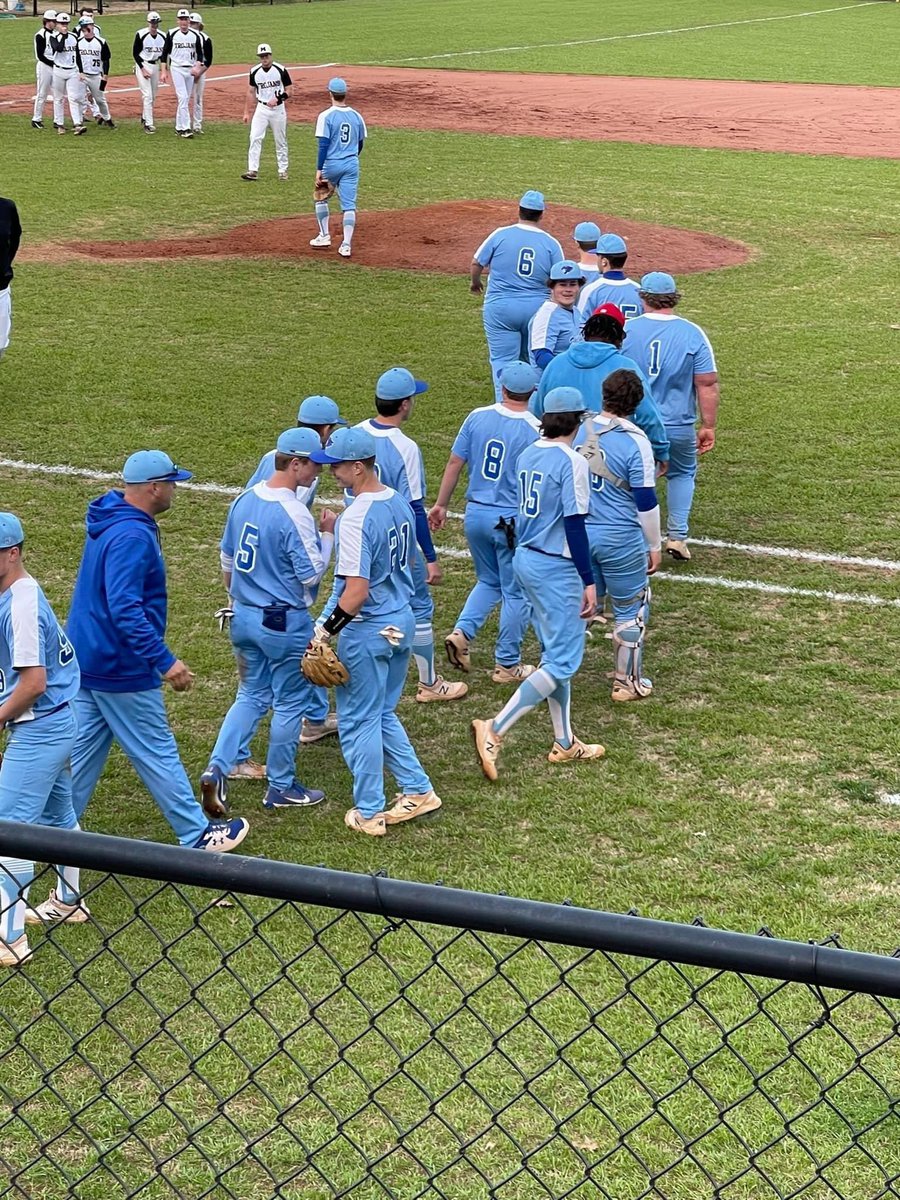 CHHS___BASEBALL's tweet photo. The Cats complete the sweep of Muscle Shoals 8-5 behind a complete game with 5 Ks from Tanner Taylor and 3 RBIs from Brody Risner! Last game of the week will be tomorrow on the Mountain against Red Bay on Teacher/Staff Appreciation Night! #GoCats! #TheFutureIsNow https://t.co/e68EUguyet