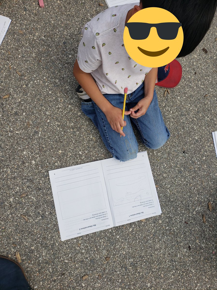 bepelayo's tweet photo. #PelayoPirates became sky scientists this week. Ss drew their observations of the sky and labeled them. @CastleSTEAM #CastleSTEAM #K2CanToo #WeArePBV @Amplify https://t.co/TGPUC7fUA4