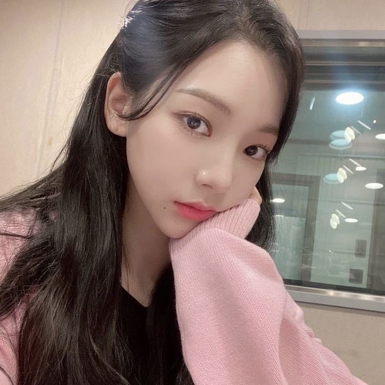 rinaselca's tweet image. 