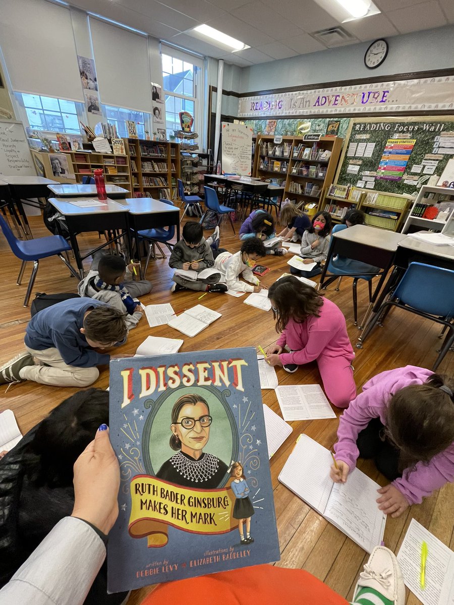 S_FarfanRoss's tweet image. Women’s History Month has come to an end, but my 3rd graders had a ton of fun learning about all these great women that made a difference in the world 🌍 #IDissent #RBG #SharkLady #EugenieClark and so many more 📚 📖