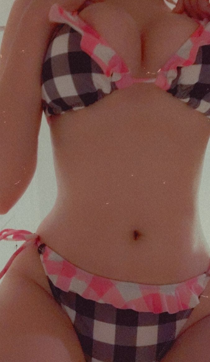 pixxiwa's tweet photo. Not new to nsfw twt, new account.
- 19
- 5'3
- She/Her 
- Submissive
- Hard kinks
- Loves cute/pink things https://t.co/iYGEBeJGTn