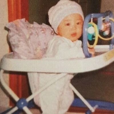 bess_tuttle's tweet photo. Aww baby Mochi 🥰❤️ Sooooo cute#ParkJimin #JIMIN #Jiminie #JM https://t.co/ReixzSpiK0