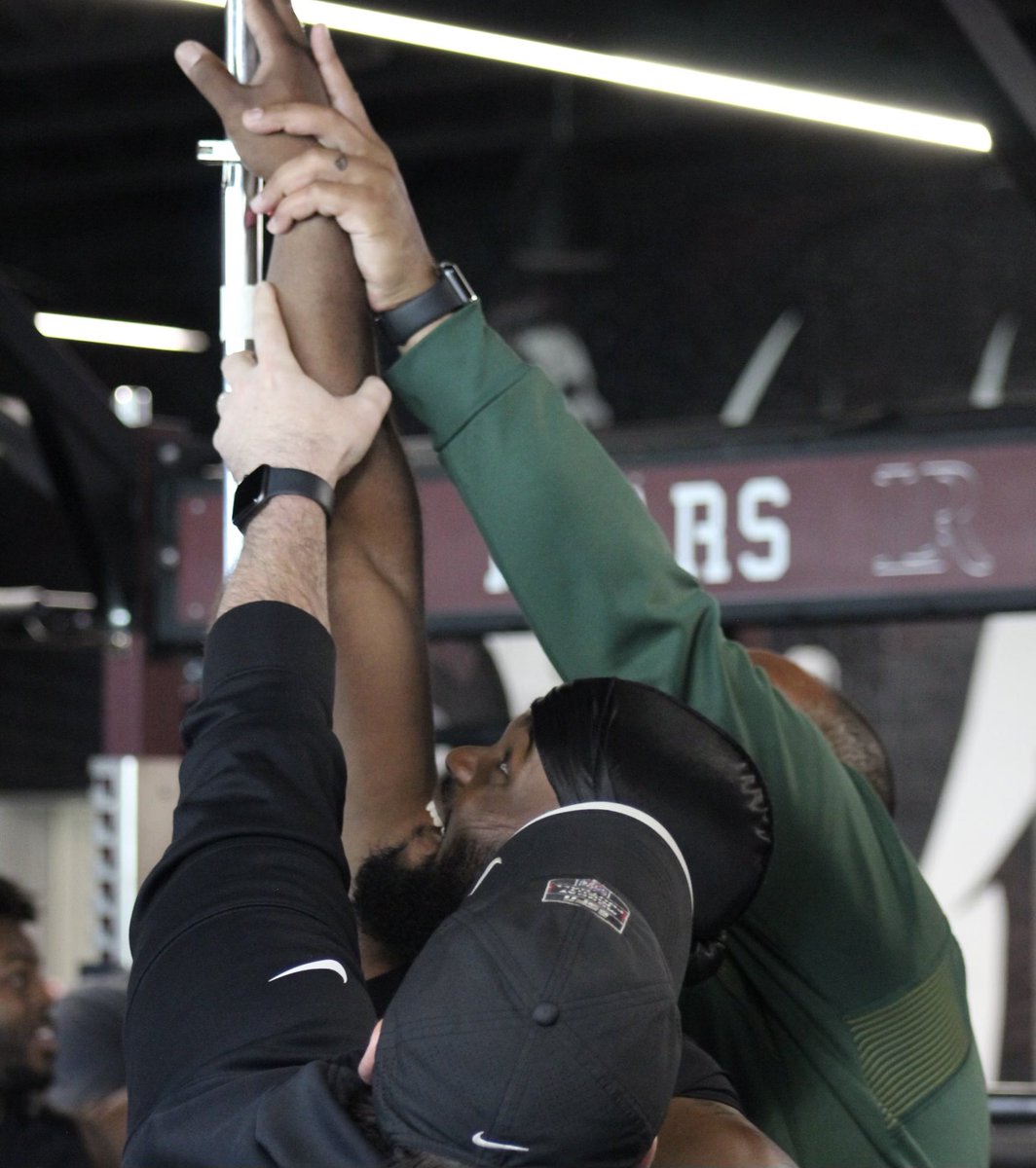 LRBearsFootball's tweet photo. ๐๐๐ ๐๐๐ โ
#LRProDay | #GOBEARS https://t.co/0AQkDzxEMp