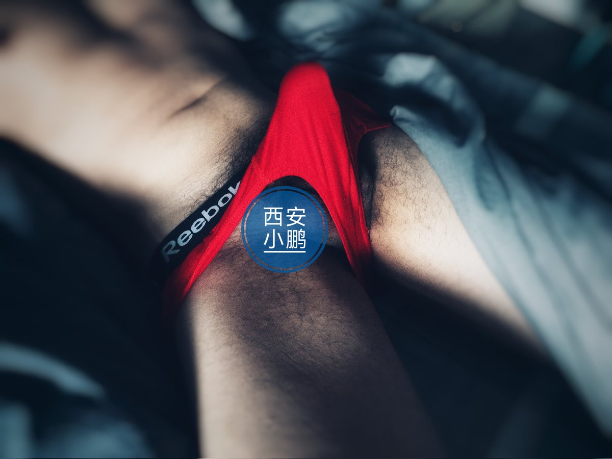 红红火火的迎接四月
然后想到竟然不是周末
瞬间就有不开心的感觉