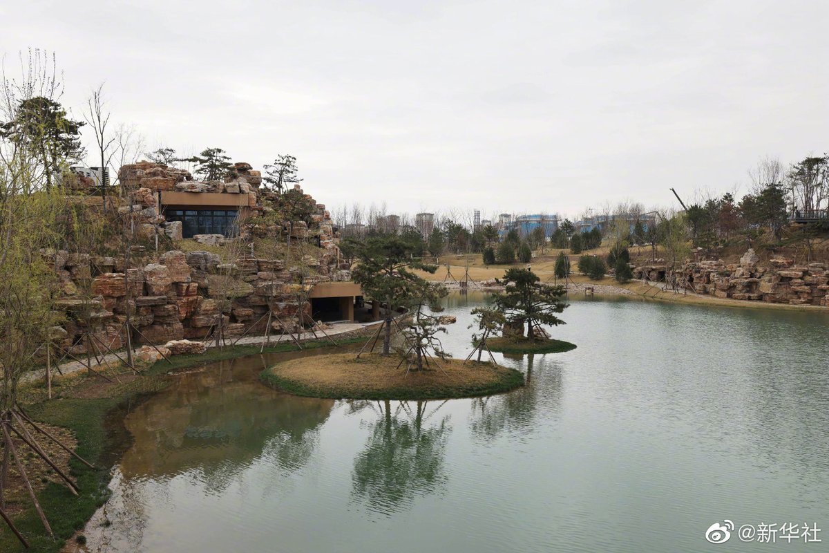 PDChinaLife's tweet photo. Dubbed China's youngest city and a "city of the future," Xiong'an New Area in north China's Hebei Province marks its fifth anniversary on Friday. Yuerong Park, the first large-scale comprehensive park in the area, will meet the public soon. https://t.co/0XshMFPsP0