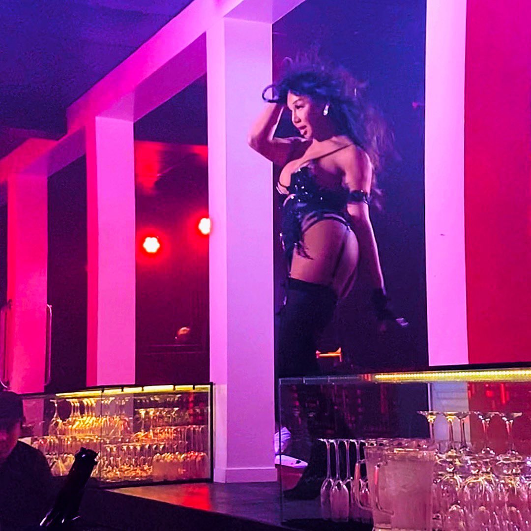 officialasiasf's tweet photo. ✨ AsiaSF is proud to support the transgender community for over 24 years! #TDOV 🏳️‍⚧️ #TransgenderDayOfVisiblity
.
#AsiaSF #SanFrancisco #TransIsBeautiful #DinnerShow #Restaurant #Dinner #Cabaret https://t.co/YmlAxwbSE6