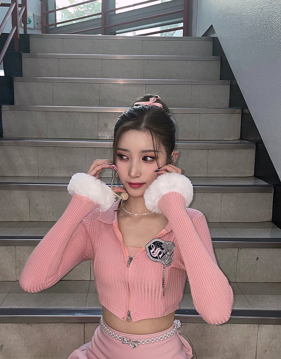 YUKIFOLDER's tweet photo. #AprilFools #퍼플키스 #YUKI #유키 @RBW_PURPLEKISS https://t.co/knXV1FbNIg
