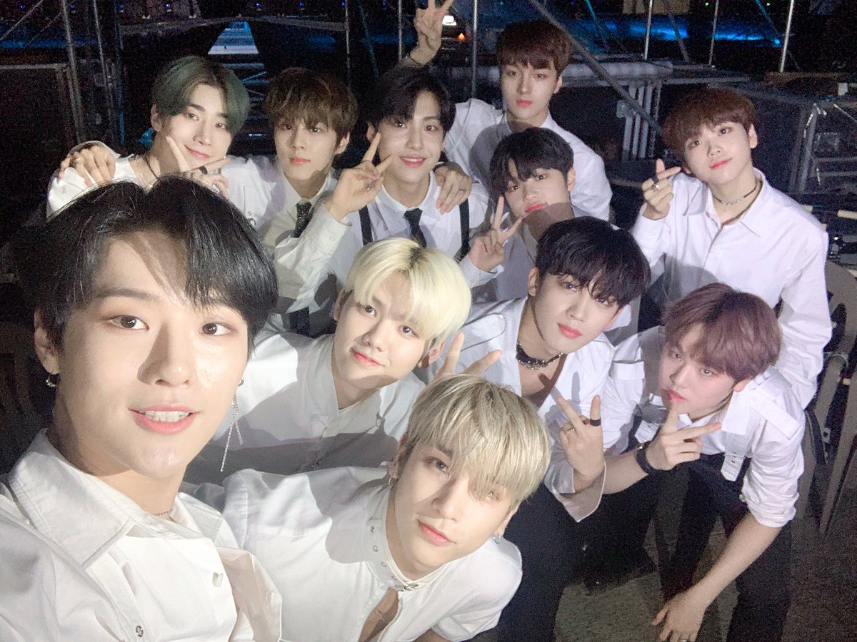Bahiyyih_every's tweet photo. [#X1NOTE]
원잇과 함께해서 더욱 더 소중한 시간이었던 서울뮤직페스티벌 폐막식!❣️ 
함께라서 배로 행복했던 주말이 되셨길 바라며 환절기 감기 조심하세요! ( •◡-)✧💨

#X1 #엑스원 https://t.co/jXBmYE89pG