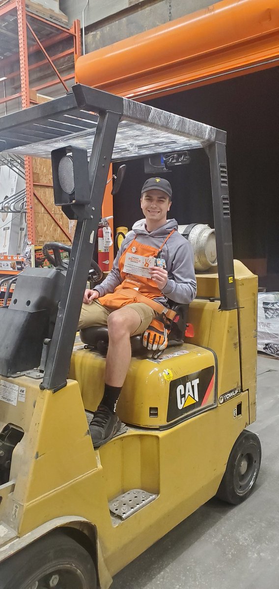 mmenees92's tweet photo. Caught Ethan orange handed driving safely on the lift. Thank you, Ethan, for putting safety first.@DepotButler @M_Konopski @LisaNaughton5 https://t.co/79IKIo3UC7
