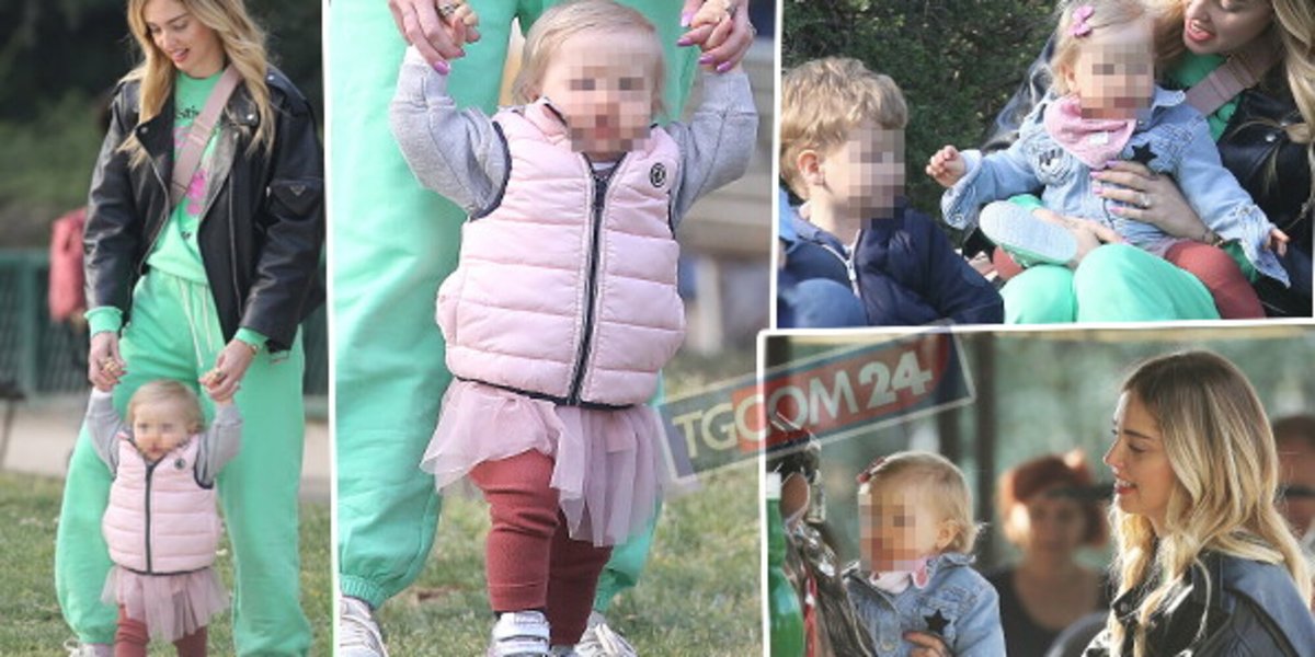 MediasetTgcom24's tweet photo. Chiara Ferragni al parco con i figli: i primi passi di Vittoria  #chiaraferragni https://t.co/MYV5c4MLZo https://t.co/8AXgduUsLl