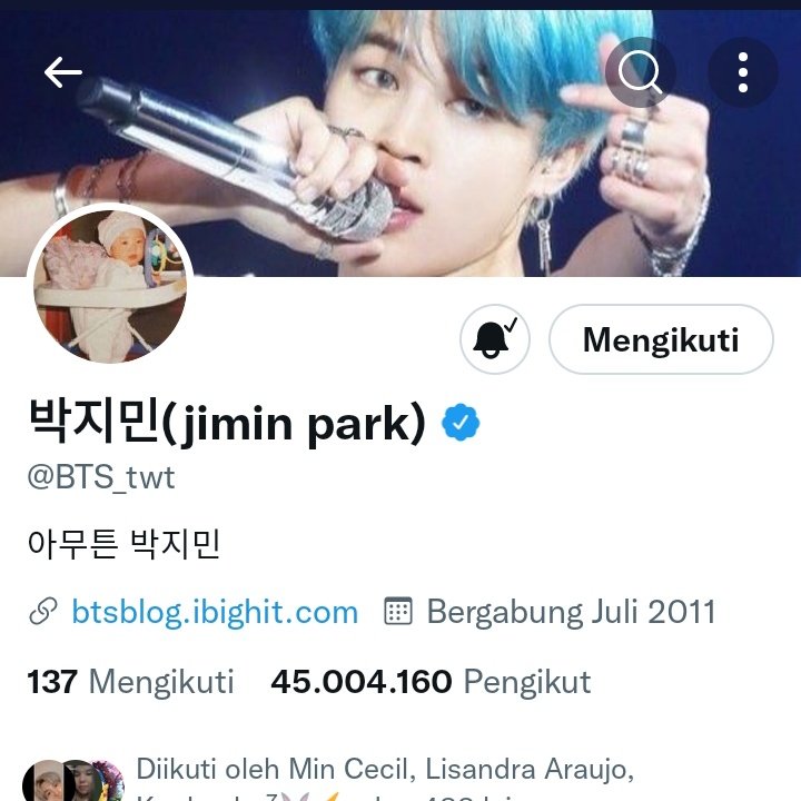 Pjsiska13's tweet photo. Lucu bgt sih syg, ganti layout sama profil pake foto sendiri. Tapi gak tau cara ubahnya lagi gimana🤣🤣. Btw, foto waktu bayi gemes bgt sih🥺🥺
#PARKJIMIN https://t.co/GQW3ROEyvn