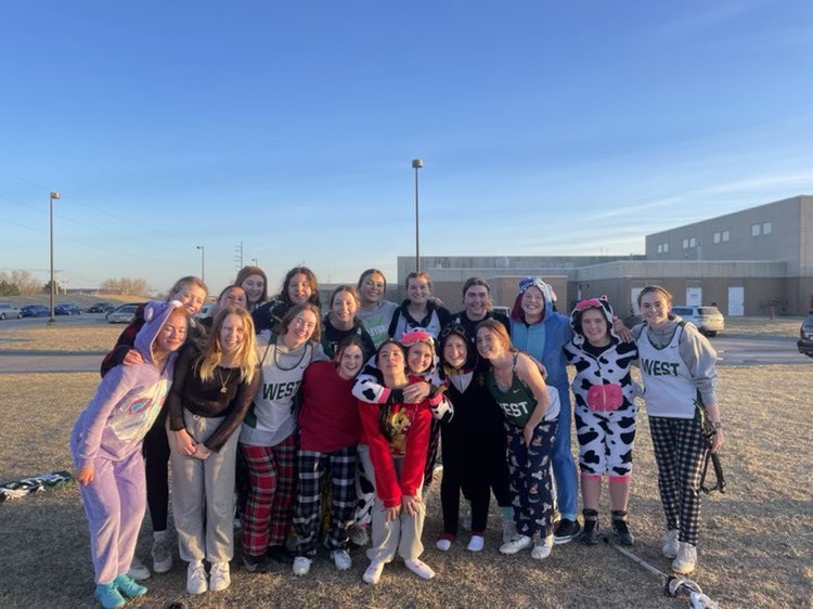 April Fool’s, Coaches! 

#pajamapractice #aprilfools #girlslacrosse