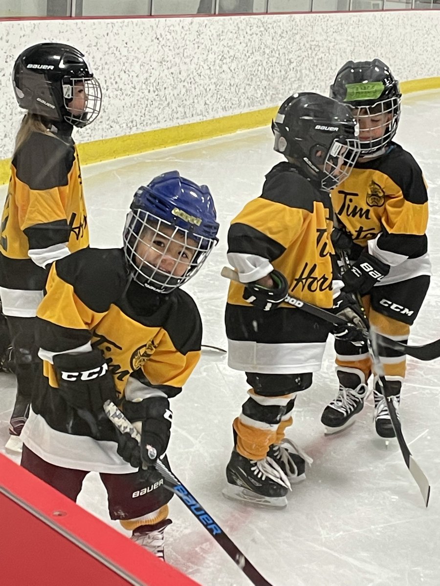 HawksAthletic's tweet photo. 113 kids were registered in the Hawks Athletic Club U7 Discovery, Jr Timbits Sr & Timbits Programs for the 2021/22 Season. Proudly supported by @HockeyAlberta, @HockeyABFdn and @Oil_Foundation Member Grant to help Hawks' kids aged 4-6 learn to play hockey. #hamembergrant https://t.co/lWeOT0gj3c