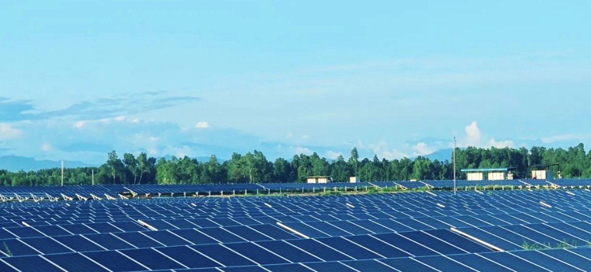 Sungrow_Power's tweet photo. Sungrow commissions 70 MW #solarPV system in Uttar Pradesh, India.
#renewableenergy #solar #PoweringNetZero https://t.co/gW7QjQsLgr