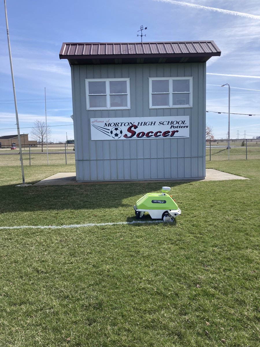 ZachGrosenheid1's tweet photo. Excited to welcome Morton Parks &amp; Rec to the Turf Tank Army!! ⚽️🏈🤖 #TurfTank #coolestrobotever https://t.co/AfNFtKlPpV