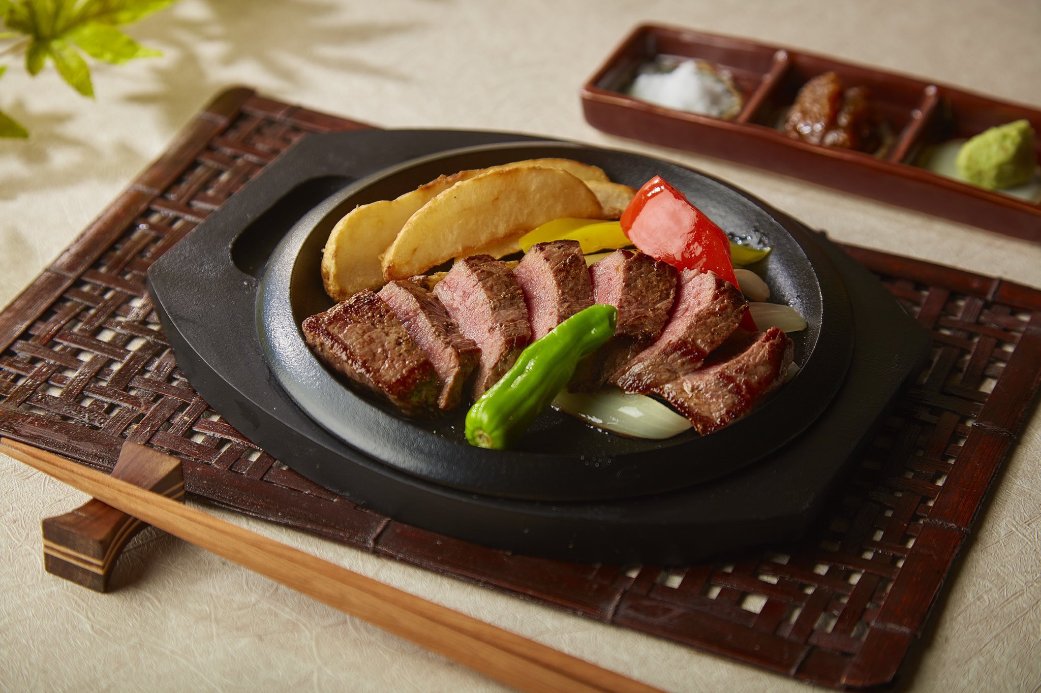 新潟食楽園 お食事処 B1f おはようございます 本日からディナー営業再開致しました 美味しい料理 お酒を提供致しますので皆様是非お越しください 表参道 新潟食楽園 郷土料理 表参道グルメ ディナー ネスパス 新潟グルメ 表参道