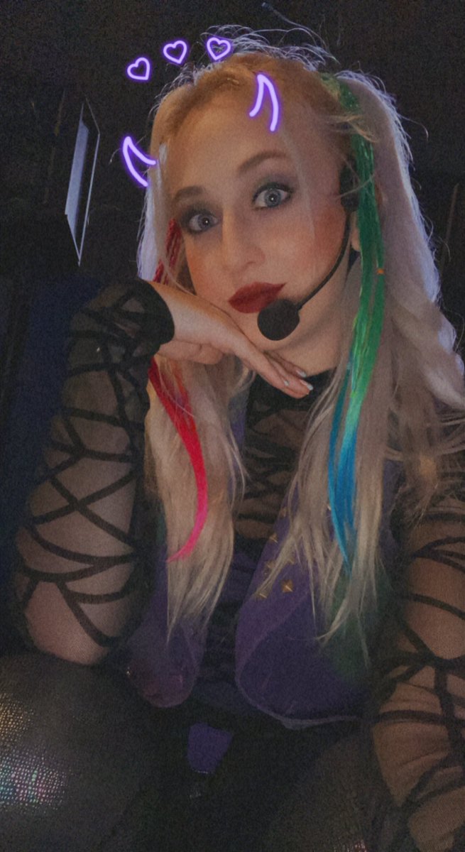 atomicblondedj's tweet photo. i love having a job where i get paid to dress up 😈 #atomicblondedj #dvcmoonlightmagic https://t.co/or8D7T1JXJ