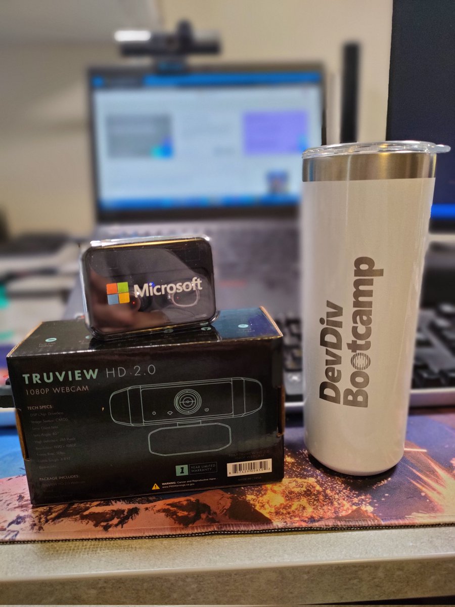 WSilveiraNZ's tweet image. #DevDiv onboarding quest completed and loot acquired! #MicrosoftLife