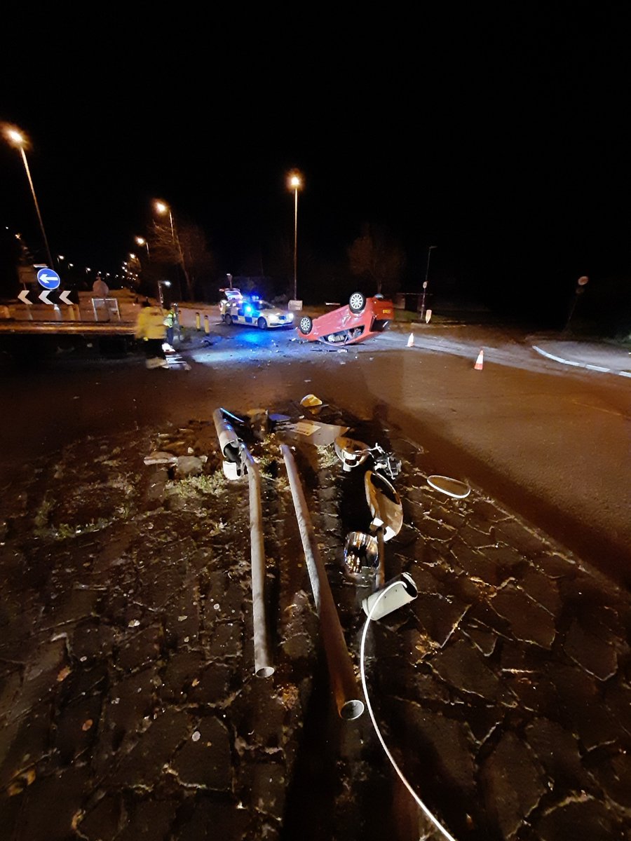 HantsPolRoads's tweet image. Single vehicle RTC in #Porchester showing the damage and destruction drink-drivers cause, this one being over 2x the limit. Somehow only slight injuries. 

Probably the last thing the already stretched #NHS needed being brought into hospital. 

#ItsNotWorthTheRisk 

#27664 #27200