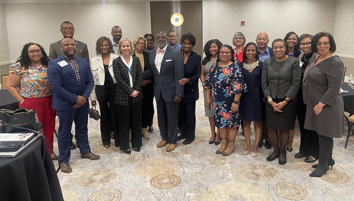 Superintendents, district leaders, and principals across NC gathered for the Superintendents’ Reception in Winston Salem during the @NCASAtweets Conference. @ECPS_DrB and @scontrerasGCS were honored for their leadership and service. #NCABSE #NABSE