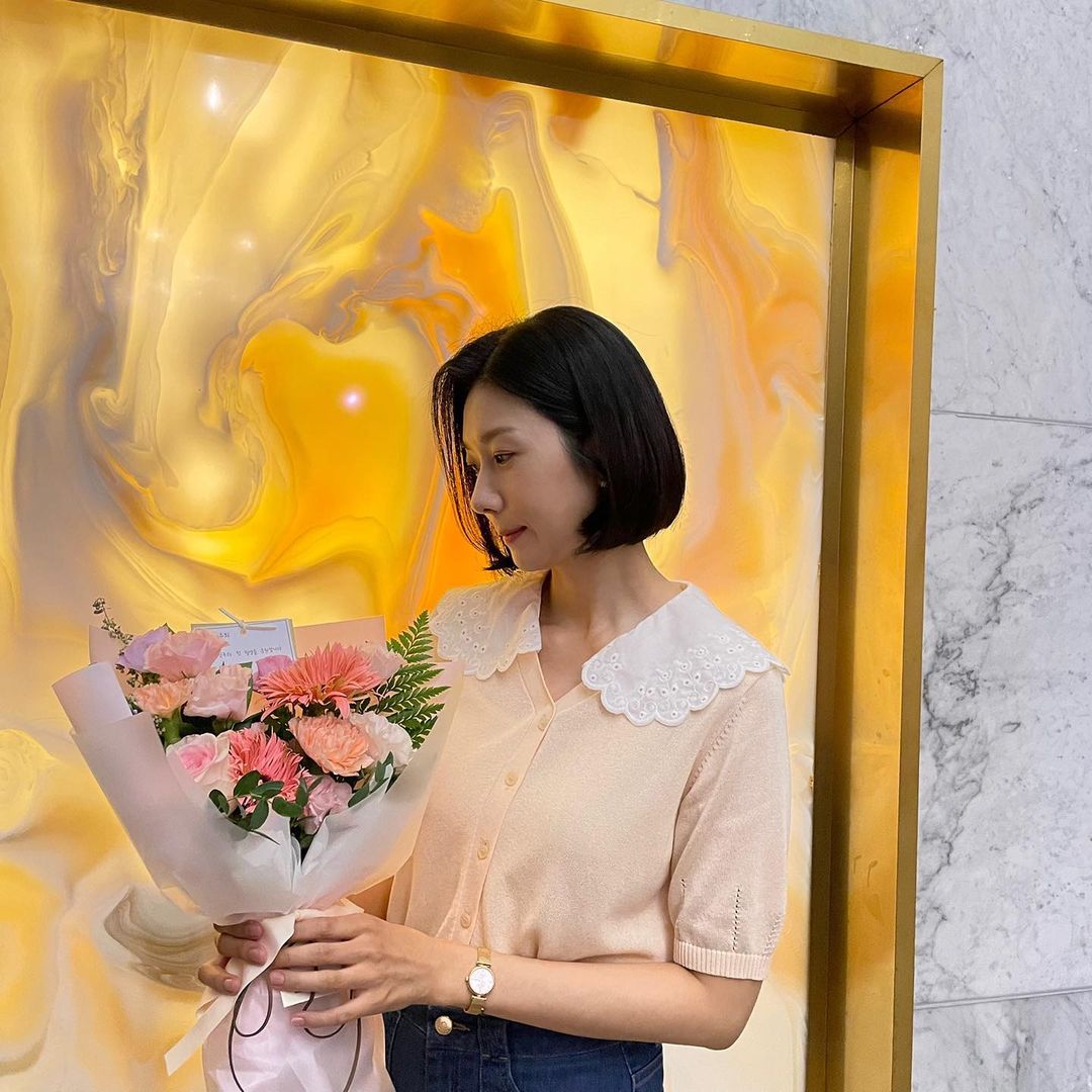 ThirtyNineIntl's tweet photo. [KIM JIHYUN IG UPDATE] 220401

"여름부터 겨울까지~
우리 주희 열심히 살았네요!ㅎㅎ
주희는 계속 열심히 살아갈 겁니다!
여러분들도 사랑을 나누며 따뜻한 하루하루를 살아가시길 응원할게요^^
감사합니다!!!
#서른아홉 #장주희"

🔗: https://t.co/ymNEEaBymZ

#ThirtyNine #서른아홉 #KimJiHyun https://t.co/50FWFwdsro