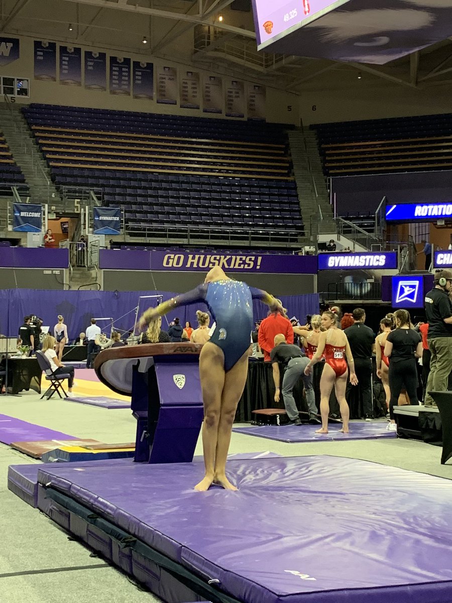 SanJoseStateGYM's tweet photo. What a start! @Madikir with a 9.900 vault!!
#SpartanUp https://t.co/d7g1H453Ml