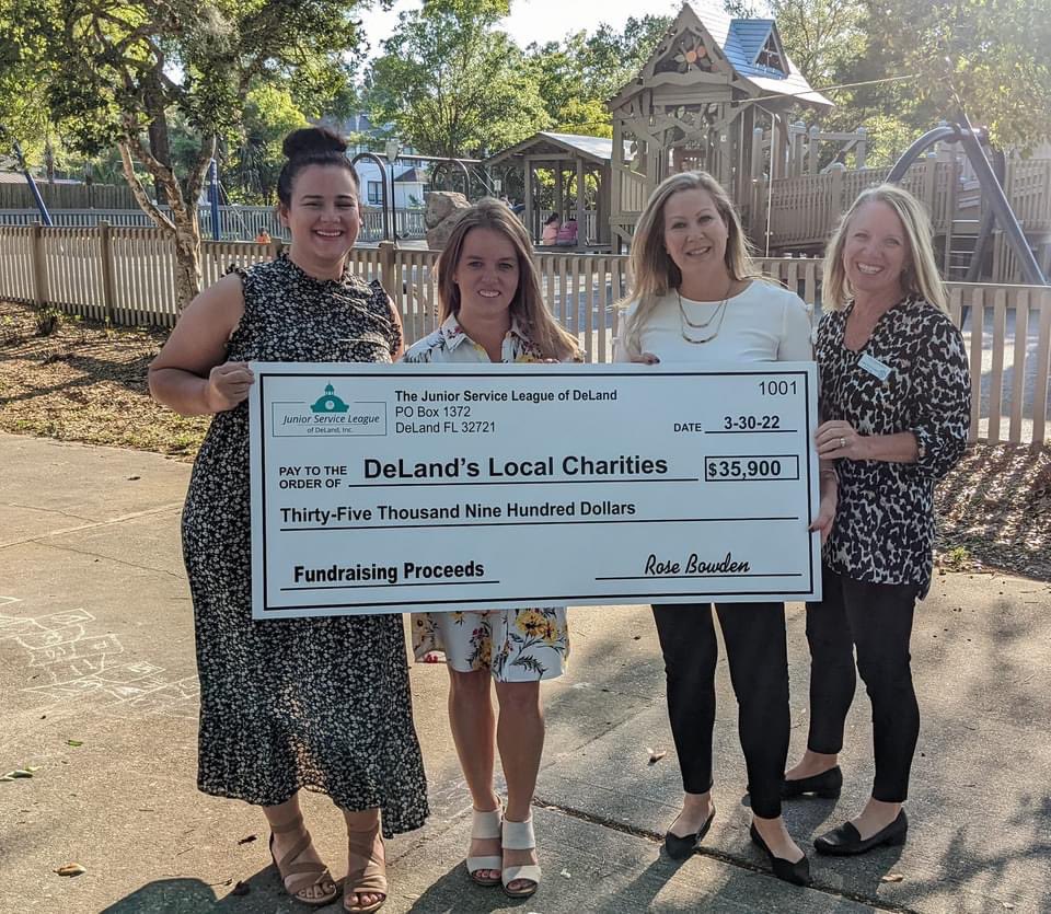 Nicole Duchesneau tweet media