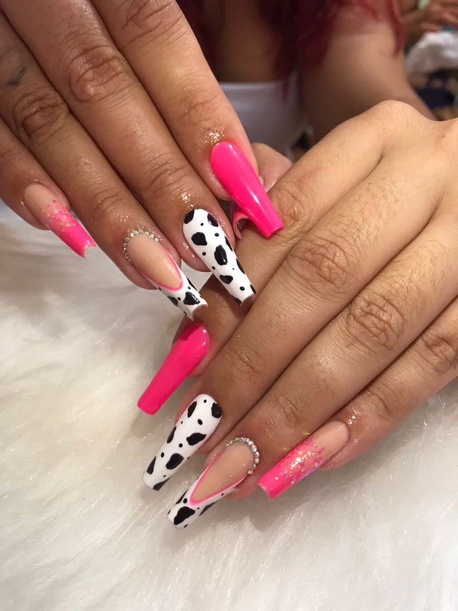 LorraneAmorim4's tweet image. Eu babo demais, 0 Defeitos 🐄💗
    #PostiçaRealista 🤤💅🏼

 Rt pra ajudar a amiguinha aqui!! 💫