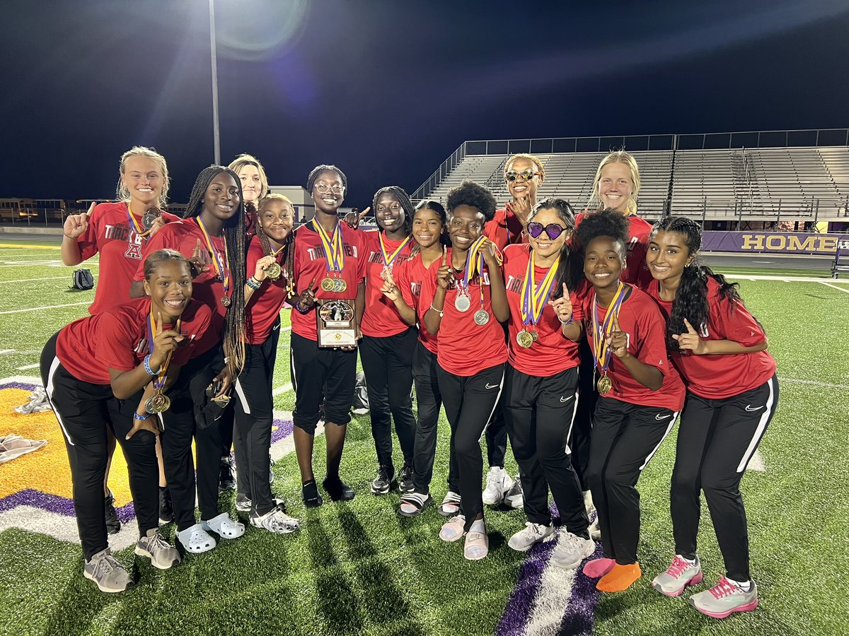 AHSBulldogTrack's tweet photo. YOUR LA GRANGE LAST CHANCE CHAMPIONS LADIES OF @AHSBulldogTrack !!! 🏆🏆🏆@AHSBulldogs @SFAHS_Bulldogs @FBISDAthletics https://t.co/mcAg6hURwo