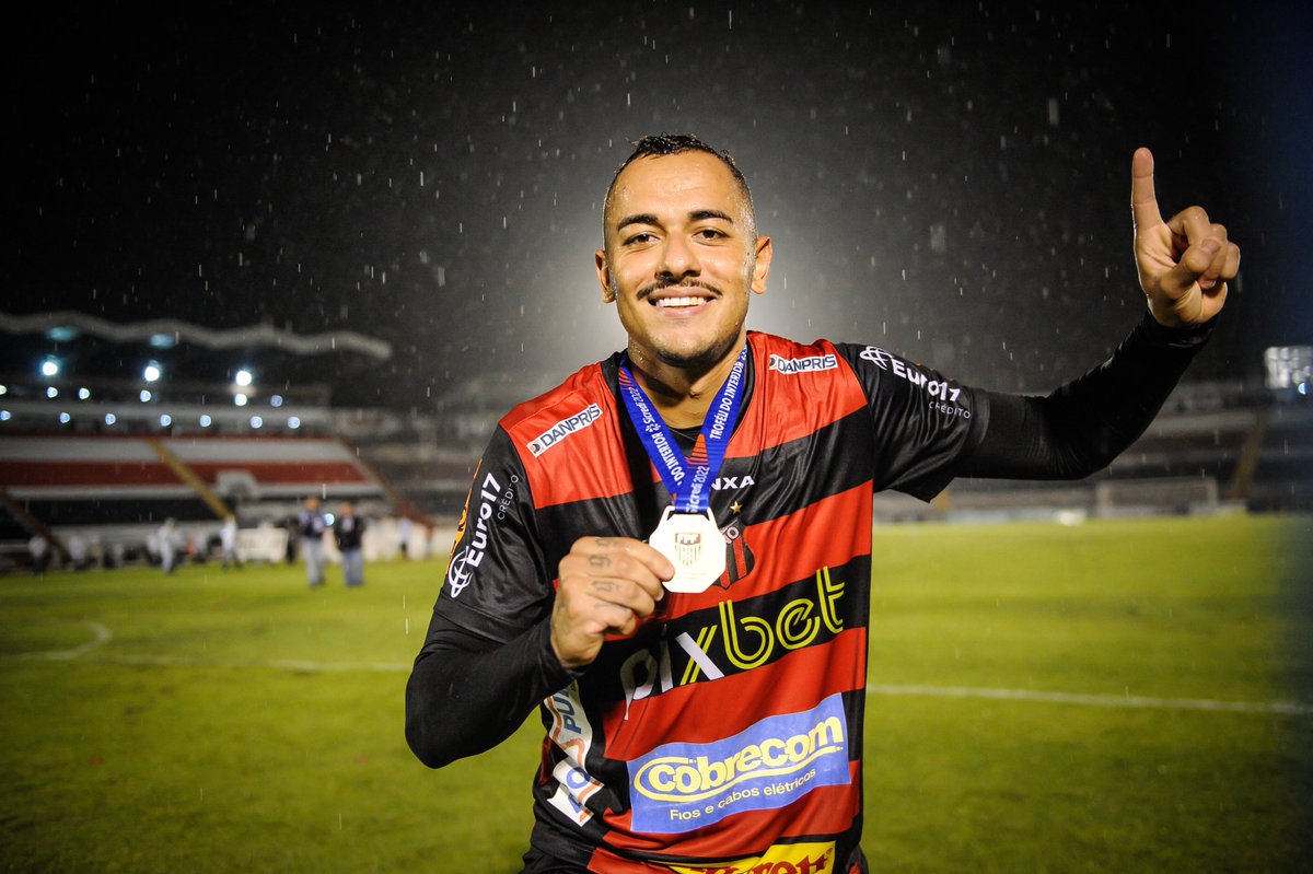 Paulistao's tweet photo. Um título assim merece mais alguns cliques.
Confere aí mais algumas imagens da conquista do Ituano, que faturou o bicampeonato do Troféu do Interior.
#FutebolPaulista #TrofeuDoInterior
📷Rodrigo Corsi/Ag. Paulistão https://t.co/6FDCQmcqSl