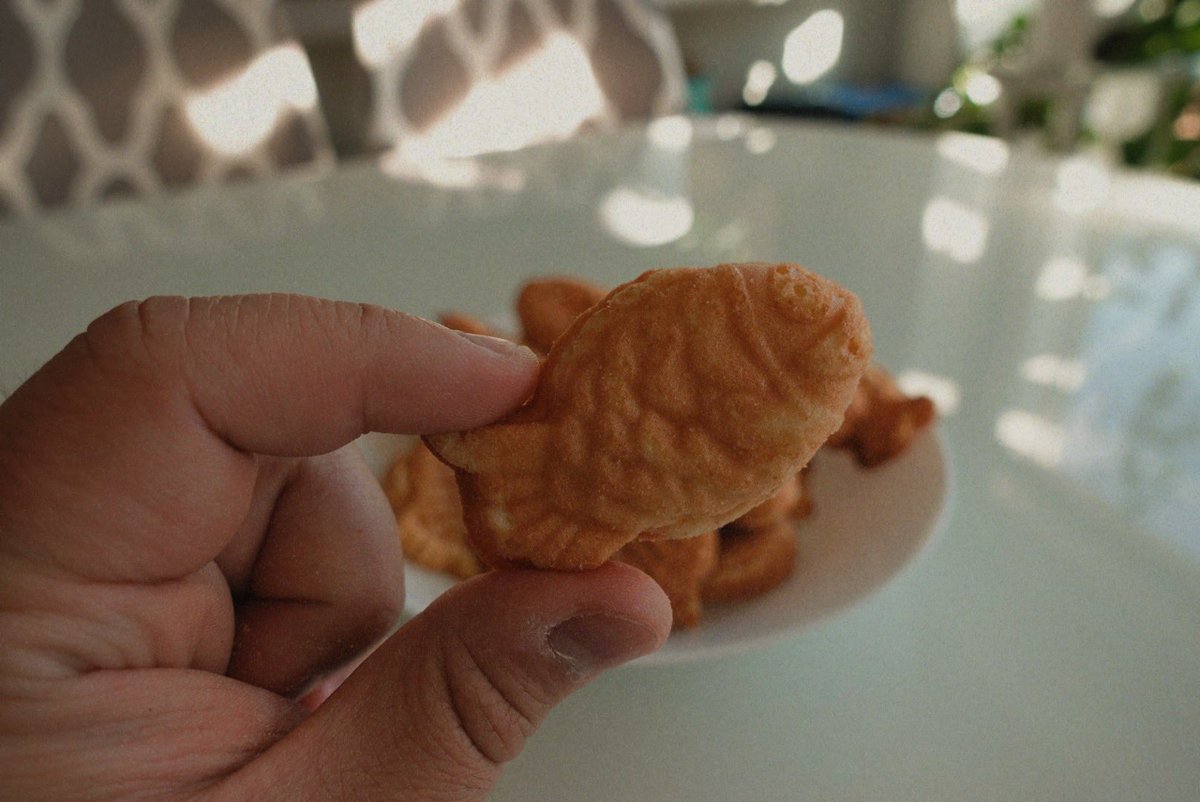PatrizzySaid's tweet photo. All of this to say that Costco sells taiyaki now 🤤 https://t.co/pSAaEyEWnQ