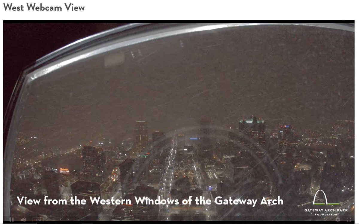 NWSStLouis's tweet photo. It's snowing at the top of the Arch...but not at the ground! (photos from MODOT and Gateway Arch Park Foundation). #stlwx #mowx https://t.co/T2Xm4Mf9XM
